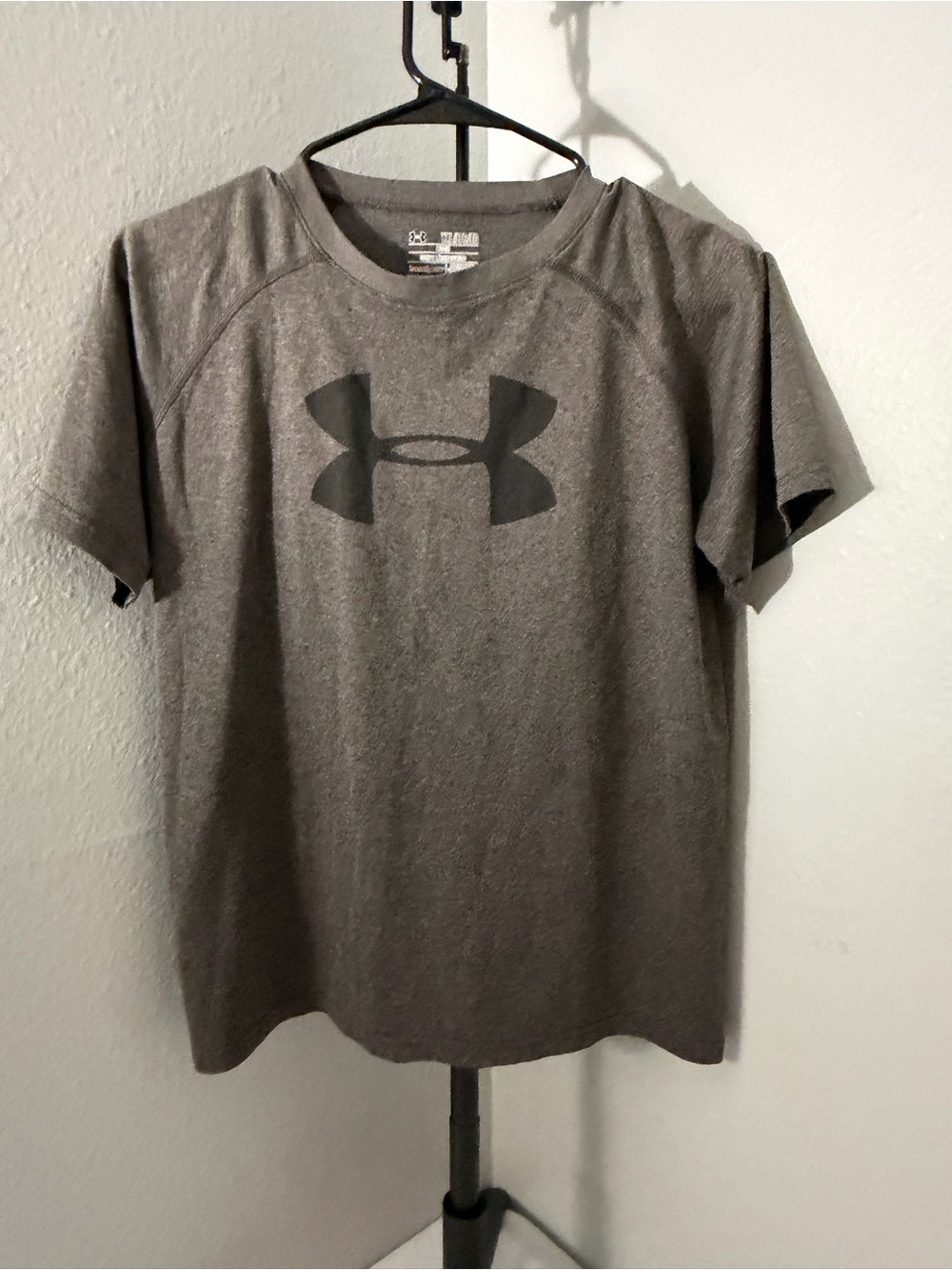 Under Armour Gray Short Sleeve Performance Tee with Logo